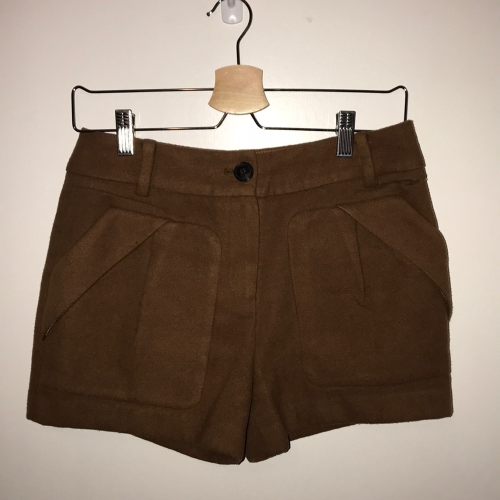 PERMANENTLY CLOSING Brown soft shorts structured
